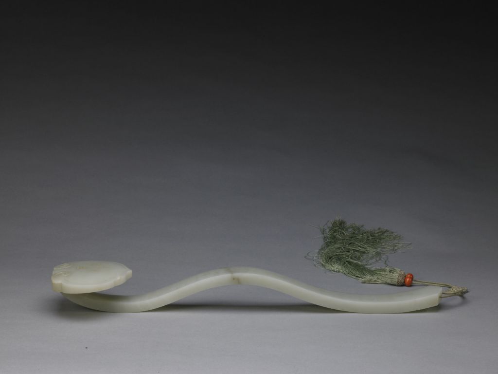 青玉古稀天子如意